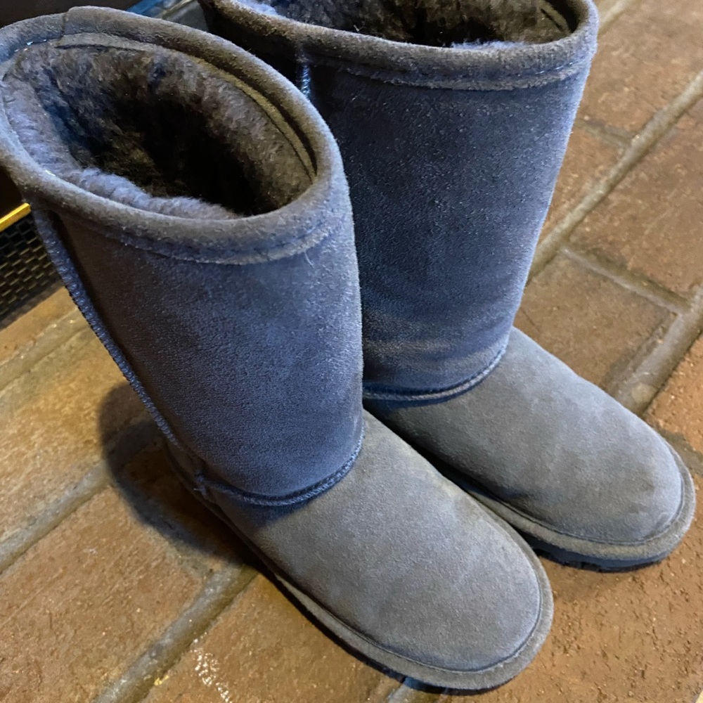 Bearpaws Kids’ Elle Youth Tall Water Resistant Boot